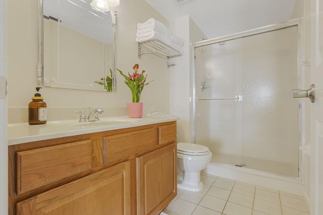 5699 Feldon Court NW, Carroll, OH 43112