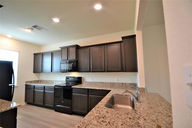 15243 Crescent Brookfield Drive, Humble, TX 77396