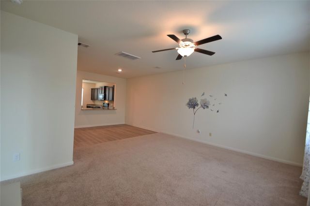 15243 Crescent Brookfield Drive, Humble, TX 77396
