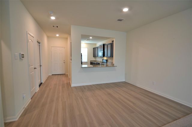15243 Crescent Brookfield Drive, Humble, TX 77396