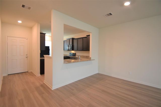 15243 Crescent Brookfield Drive, Humble, TX 77396