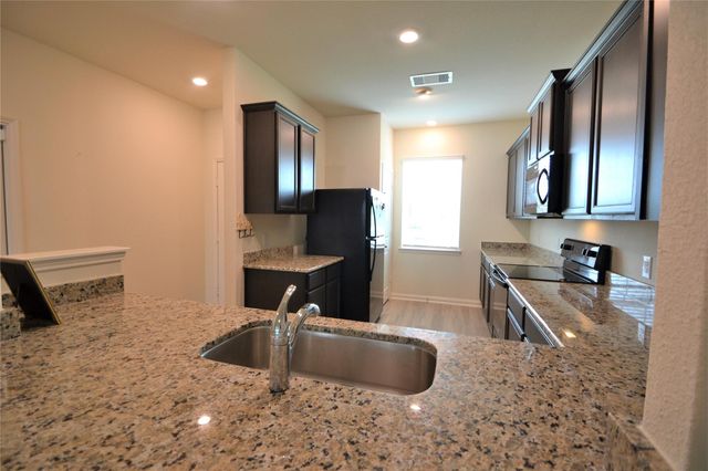 15243 Crescent Brookfield Drive, Humble, TX 77396