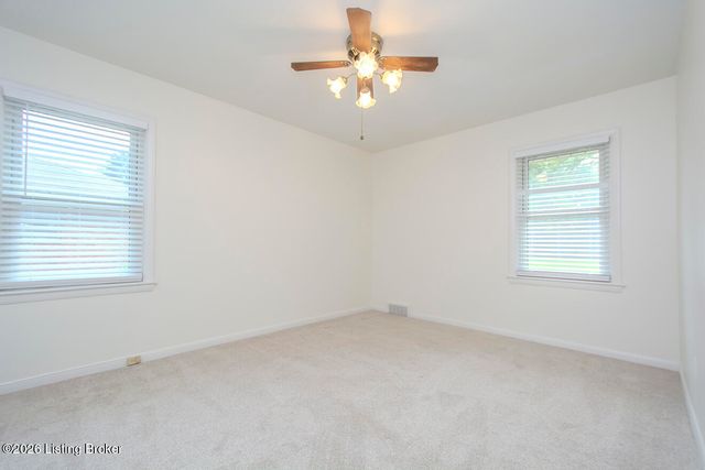 4310 Saint Regis Ln, Louisville, KY 40220