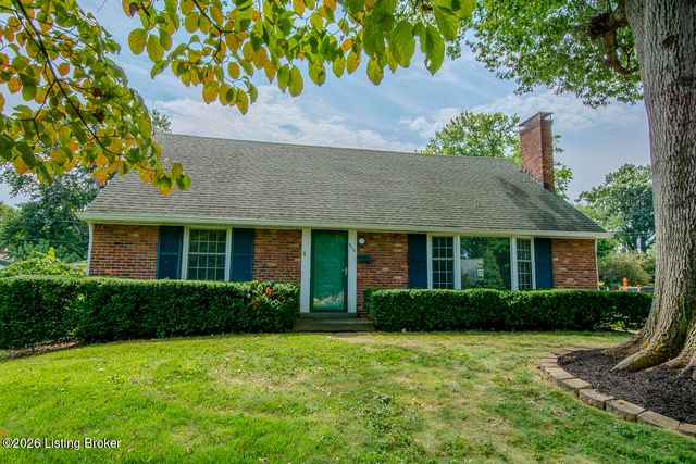 4310 Saint Regis Ln, Louisville, KY 40220