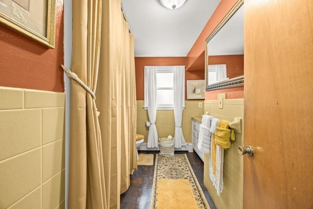 273 W Chestnut St, Brockton, MA 02301