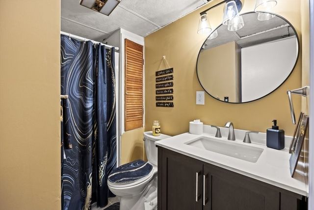 273 W Chestnut St, Brockton, MA 02301