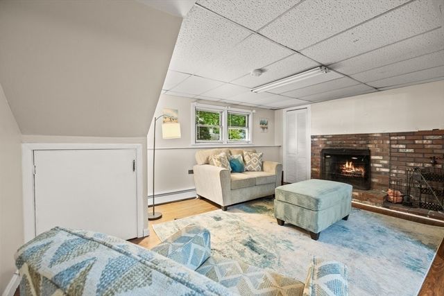 273 W Chestnut St, Brockton, MA 02301