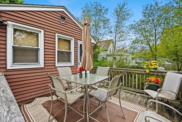 273 W Chestnut St, Brockton, MA 02301