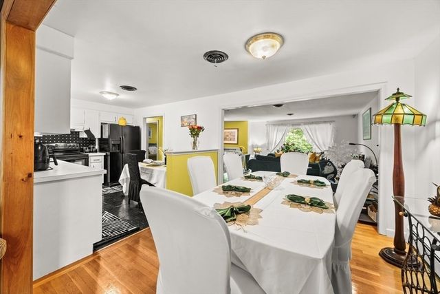 273 W Chestnut St, Brockton, MA 02301