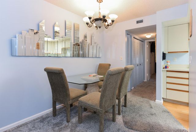 390 SW South River Drive 104, Stuart, FL 34997