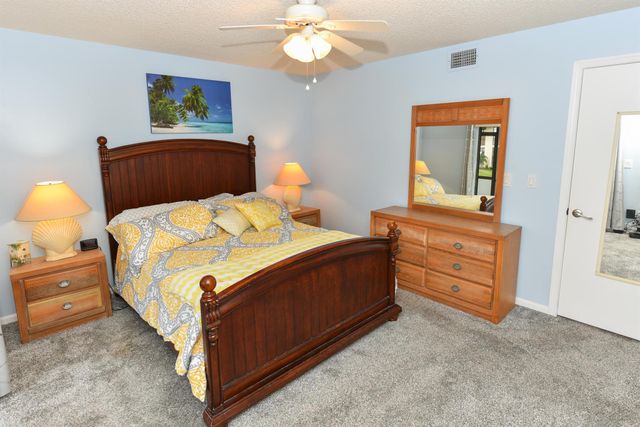 390 SW South River Drive 104, Stuart, FL 34997