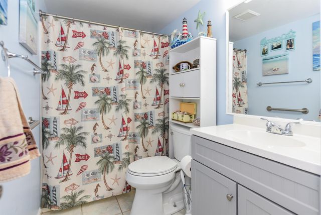 390 SW South River Drive 104, Stuart, FL 34997