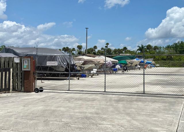 390 SW South River Drive 104, Stuart, FL 34997