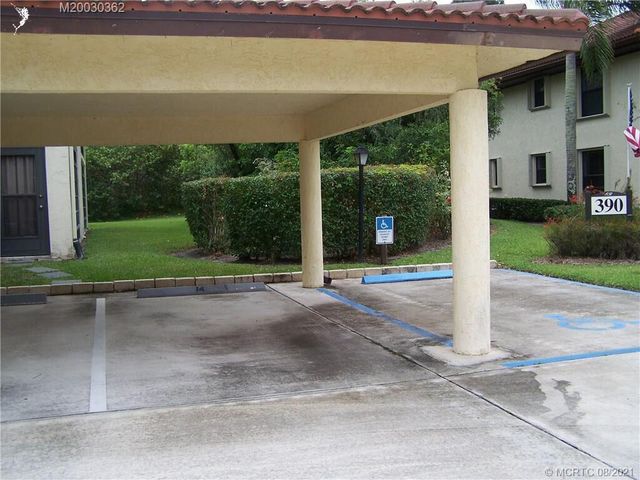 390 SW South River Drive 104, Stuart, FL 34997