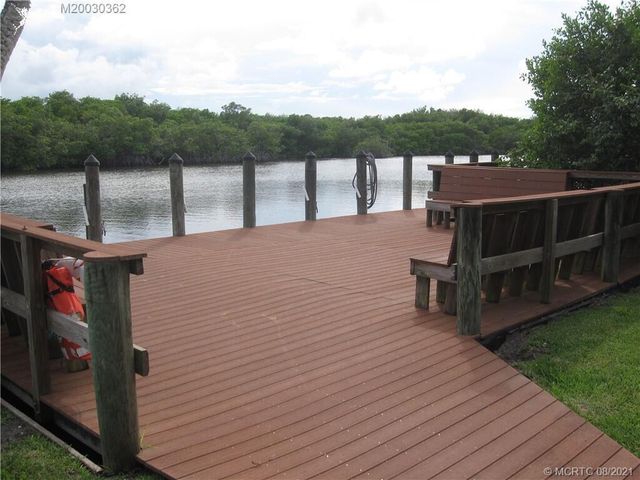 390 SW South River Drive 104, Stuart, FL 34997
