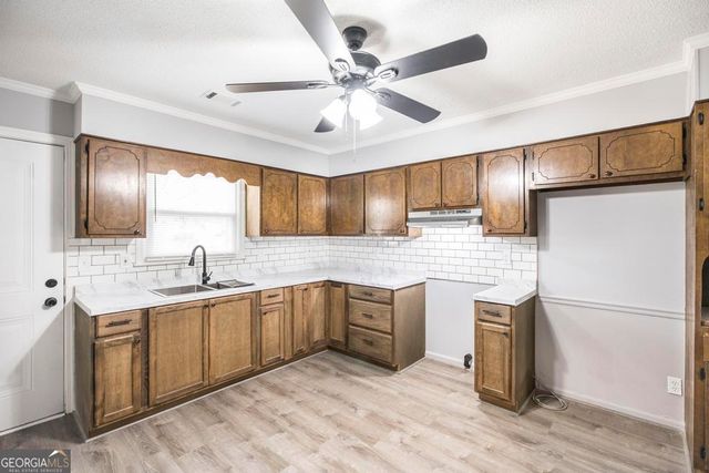 119 Whipoorwill Way, Dublin, GA 31021