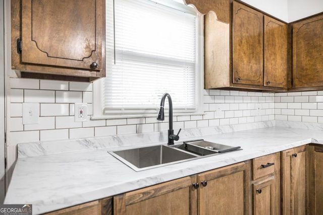 119 Whipoorwill Way, Dublin, GA 31021