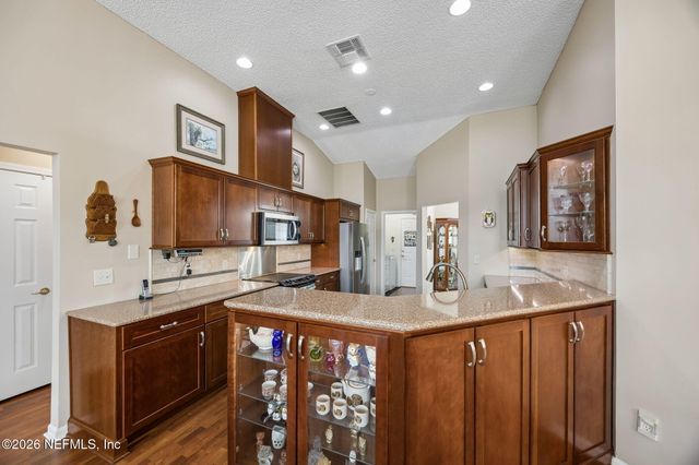 3941 DANFORTH Drive W, Jacksonville, FL 32224