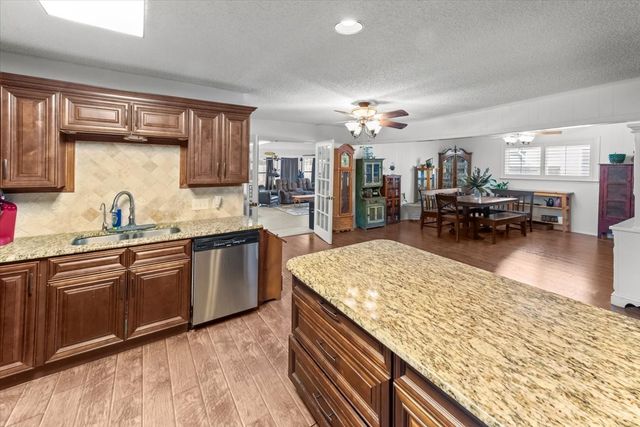 502 Bellevue Drive, Cleburne, TX 76033