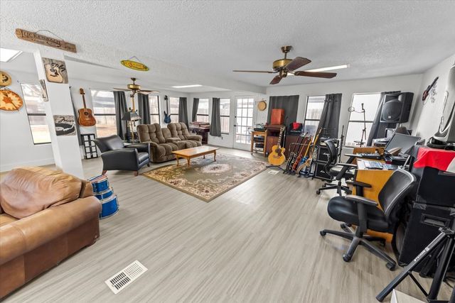 502 Bellevue Drive, Cleburne, TX 76033