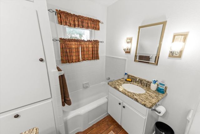 502 Bellevue Drive, Cleburne, TX 76033