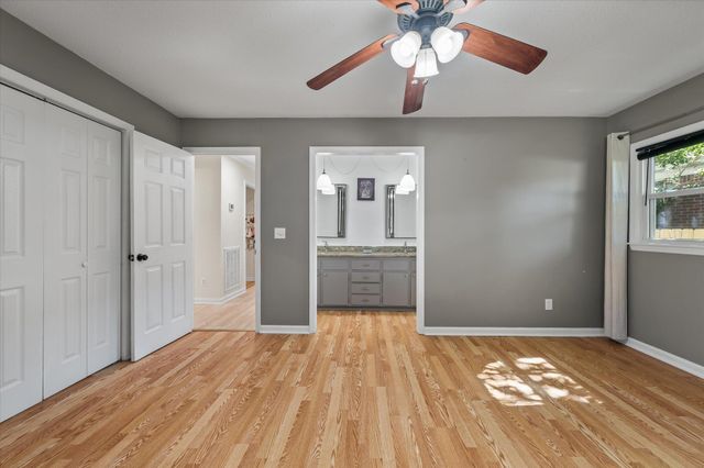 8222 Greenridge Road, North Charleston, SC 29406