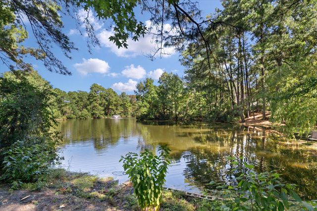 8222 Greenridge Road, North Charleston, SC 29406