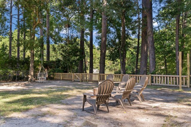 8222 Greenridge Road, North Charleston, SC 29406