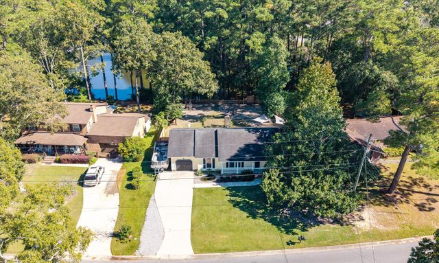 8222 Greenridge Road, North Charleston, SC 29406