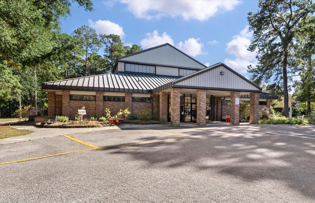 8222 Greenridge Road, North Charleston, SC 29406