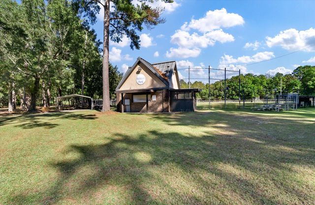 8222 Greenridge Road, North Charleston, SC 29406