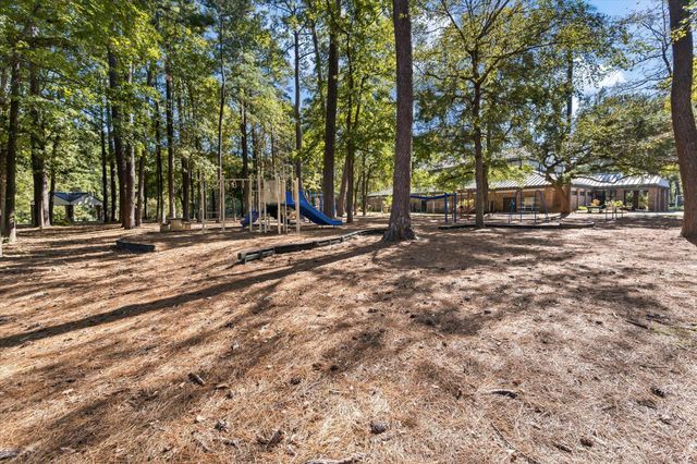 8222 Greenridge Road, North Charleston, SC 29406