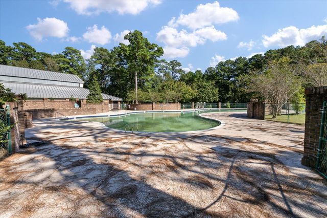 8222 Greenridge Road, North Charleston, SC 29406