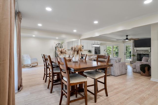 8222 Greenridge Road, North Charleston, SC 29406