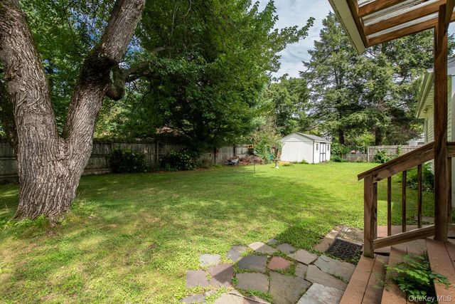 8 Loyola Road, Elizaville, NY 12541
