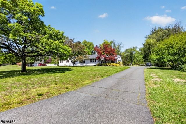 19 Partridge Rd, Hillsborough Twp., NJ 08844