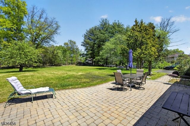19 Partridge Rd, Hillsborough Twp., NJ 08844