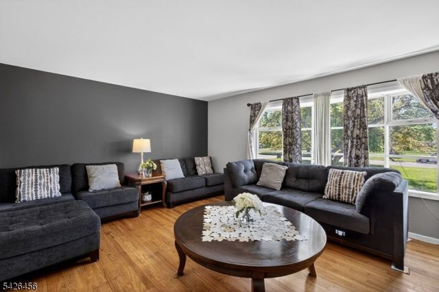 19 Partridge Rd, Hillsborough Twp., NJ 08844