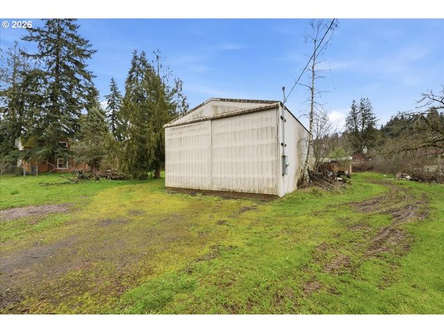 130 C St, Scotts Mills, OR 97375