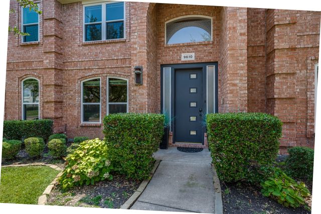 9610 Windy Hollow Drive, Irving, TX 75063