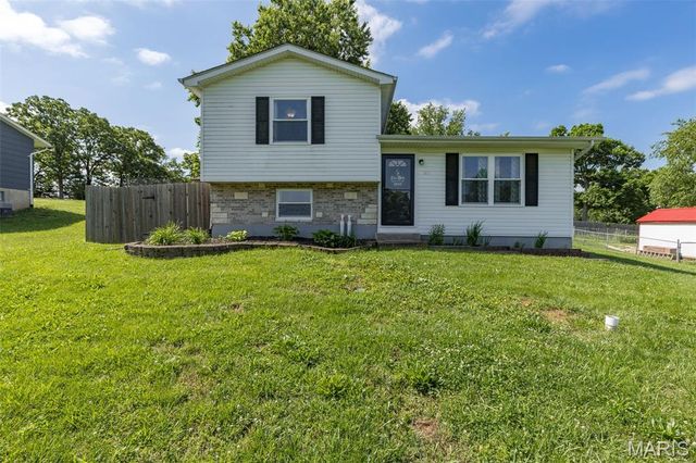 505 Rathburn Street, De Soto, MO 63020