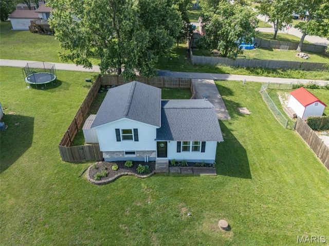 505 Rathburn Street, De Soto, MO 63020