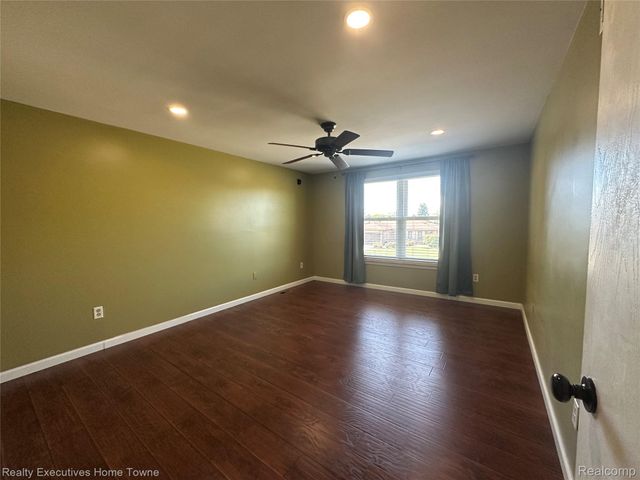 38968 Harrison Drive, Sterling Heights, MI 48310