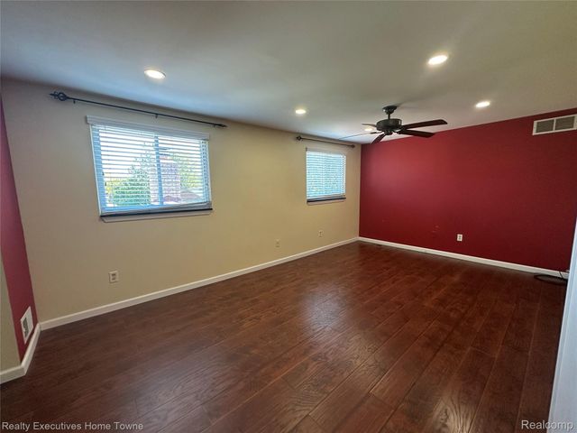 38968 Harrison Drive, Sterling Heights, MI 48310