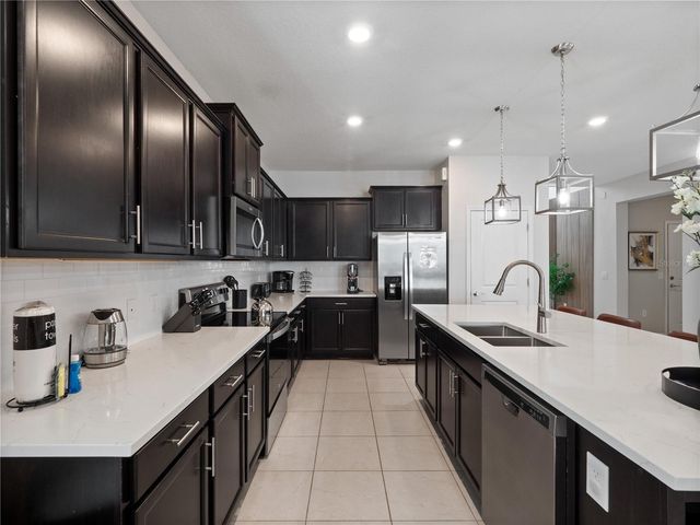 1970 SUMMER DRIVE, Davenport, FL 33897