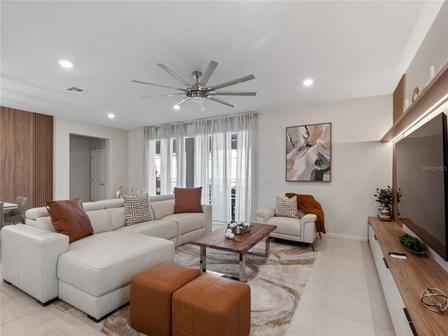 1970 SUMMER DRIVE, Davenport, FL 33897