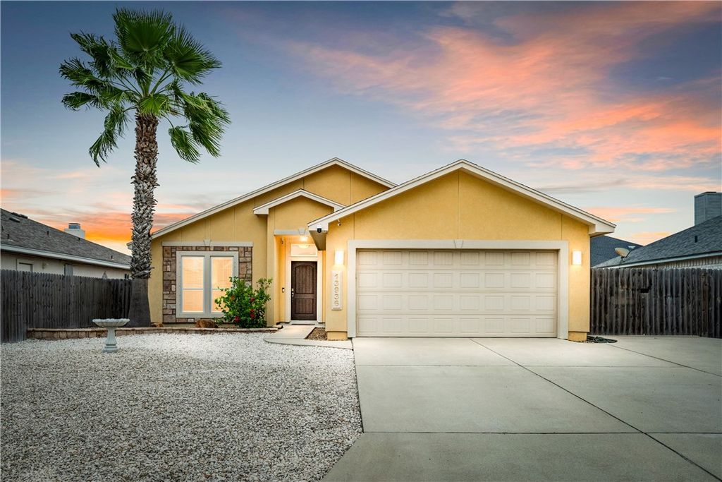 13936 Lighthouse Dr, Corpus Christi, TX 78418