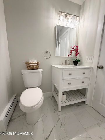 57 Innsbruck Drive, Toms River, NJ 08757