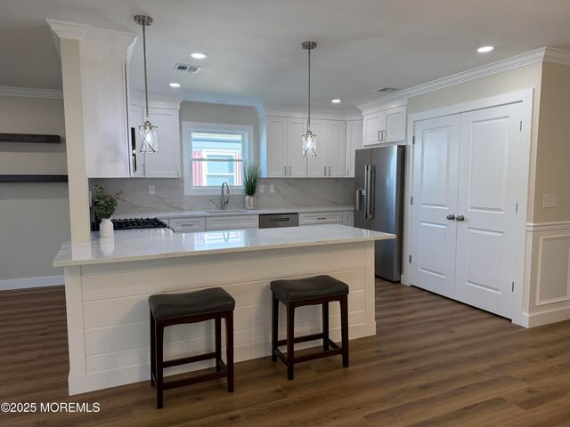 57 Innsbruck Drive, Toms River, NJ 08757