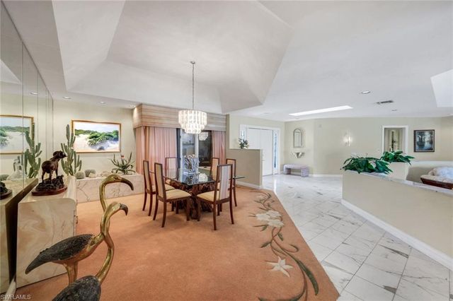 2227 Regal WAY, Naples, FL 34110
